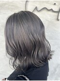 オリーブグレージュ
