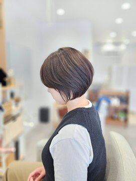 ツナグ(TSUNAGU) ☆質感と量感にこだわってつくるショートボブ×透明感グレージュ