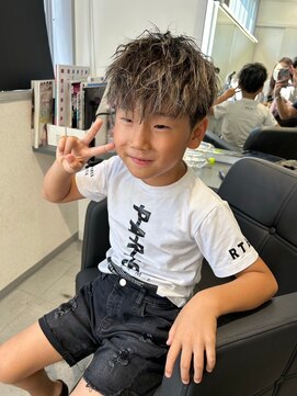 メンズサロン キング 梅田店(Men’s salon K!ng) 波巻きツイストスパイラルパーマ/フェザーパーマ/眉毛/メンズ
