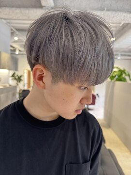 マルフェ 天王寺(marfe) シルバーアッシュ　ホワイトベージュ　マッシュショートカット