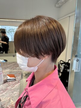 ブリーチ(bleach) 【HISAKO】前髪なしショートボブ