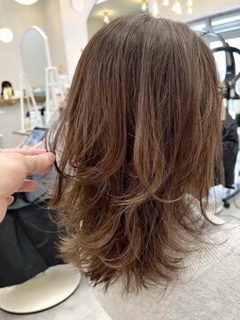 ロミー 本厚木(ROMMY.) 人気☆ミディアムレイヤーカット小顔☆くすみベージュ韓国風巻き