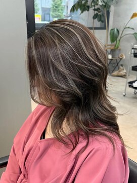 トゥイン 八王子(TWIN) ハイライトデザインカラーフェイスフレーミング暗めカラー八王子