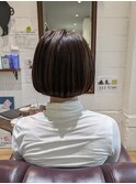 襟足ギリギリボブ