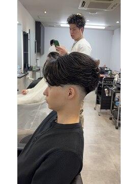 イーラ アメ村店(era) フェザーパーマ