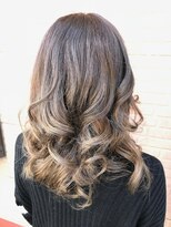 美容室メデューサ都府楼店&nbsp;大人のグラデーションカラー