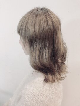 カペリマレーナ(Capelli Malena) ほんのり色づくミルクティーグレージュ♪