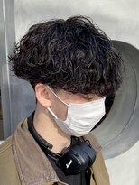 ラヴィズムバイフィフス(LUVISM by fifth)&nbsp;波巻きスパイラルパーマメンズマッシュパーマツイストパーマ