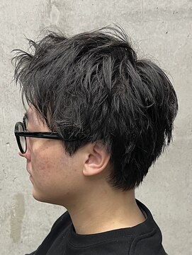 フイ 恵比寿(Hui) スパイキーショート/アップバングショート/刈り上げなし