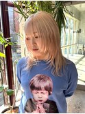ウルフカットレイヤーカットブロンドカラーハイトーンカラー