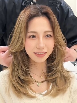 シー 萩原店(sea) ハイライトカラーミルクティーベージュレイヤーカット