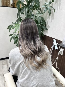 ベルヘアーデザイン 堺東(Belle hair Design) バレイヤージュ/グラデーション/シャドールーツ/レイヤーカット