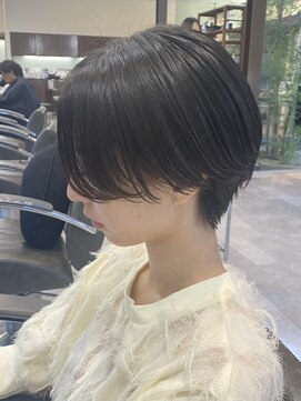 ジールシス(Zeal Six) ~マッシュショート×暗髪×艶髪~