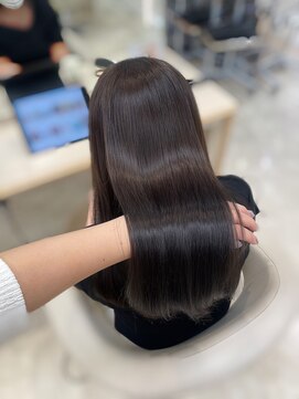 ケンジ 平塚ラスカ店(KENJE) 暗髪にも透明感を《グレージュカラー》