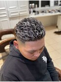センター分けマンバンヘアアップバングオールバック