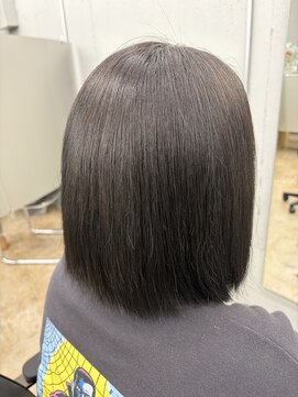 ネイビーグレー&パッツンボブ