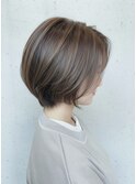 小顔効果◎ハイライト白髪ぼかし前下がりショートボブ春カラー