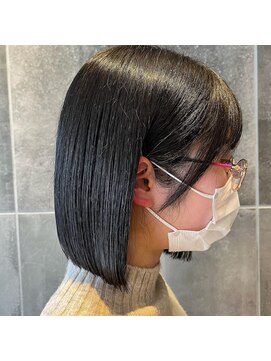 美容室 アイディー i-dee ぱつっとボブ