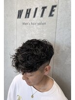 ホワイト(WHITE)&nbsp;スペインカール/スパイラルパーマ/外国人風パーマ