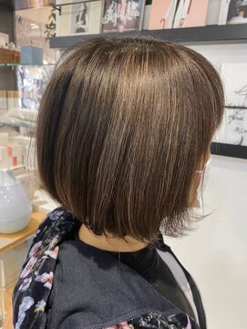 ジュイール(jouir) ミルクティベージュカラーミニボブ大人ショートボブショート