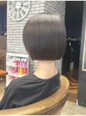 切りっぱなしボブ/顔型別ヘアスタイル特集/透明感カラー