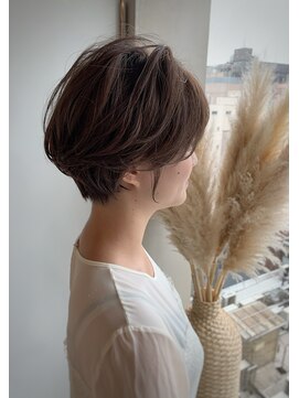 イロ ジェイアール JR奈良店(IRO) 春のショートボブ/軽めスッキリ/こっくりベージュ