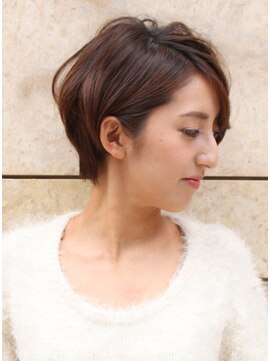 シャカ(SHAKA) 大人上品！丸みショート 黒髪ベリーショート 毛先パーマ