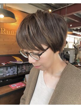 ルーファス 恵比寿 渋谷(Ruufus) 大人ハイライトマッシュショート【Ruufus恵比寿渋谷】314b1