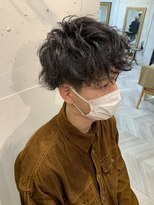 エル(EL by green)&nbsp;【MITSU】ツーブロック刈り上げショート×スパイラルMIX