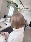 ミルクティーベージュ
