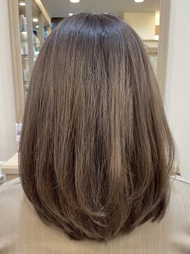 アルターリール(aL ter Rire) イメチェン/ハッシュカット/フルバング/レッドブラウン/鎌取