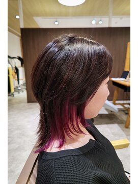 ビスポーク(BESPOKE) 秋色深まる◎ローズパープルインナーのくびれミディアムウルフ