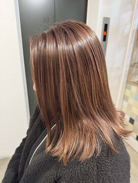 サル(saru) #ハイライトカラー × #切りっぱなし × #ピンクベージュ