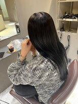 シー(SHE) gray black