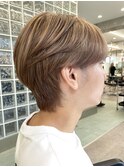 オリーブグレージュメンズアッシュグレージュカラーシルバーヘア