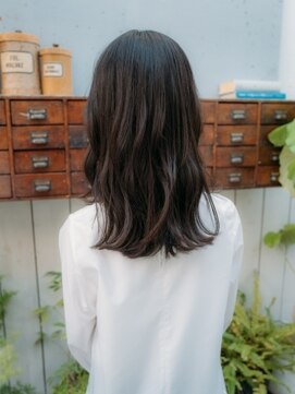 シェルク バイ シャッセ(cerc by SASE) フェミニンセミロングスタイル