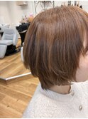 大人女性のレイヤーボブ