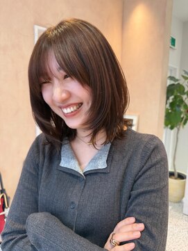 オン キャナルシティ博多前店(on) 【晴音】ミディアムレイヤー/チョコレートベージュ/20代