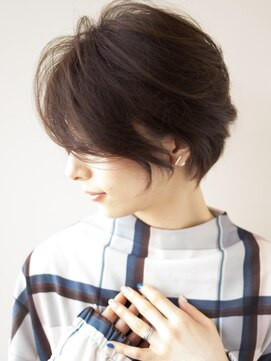 ローラン(ROULAND) 【ショートでマイナス7歳】エレガントショートボブ