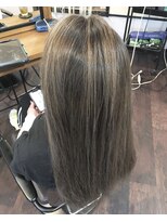 リピュア(Re:PURe)&nbsp;**外国人風アッシュグレーハイライト**