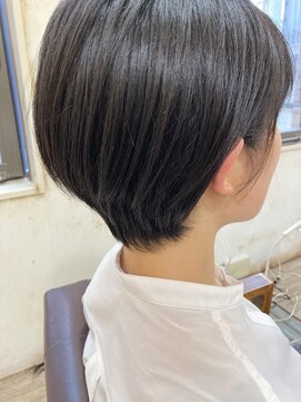ジュール(Jule) 【Jule】お客様スナップ◇丸み耳かけショート◇横顔美人　神戸