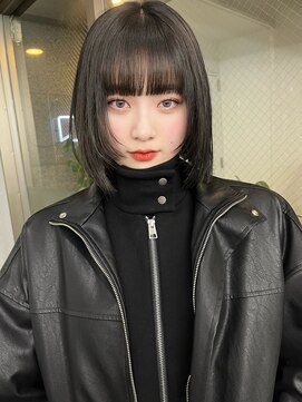 レコ 渋谷(LECO) 偽物黒染め。パツっとボブ。