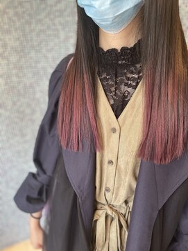 ステラ STELLA ポイント裾カラーロングヘア