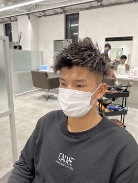 キートス(Kiitos) 夏はこれ一択！ジェットモヒカンツイストパーマスタイル