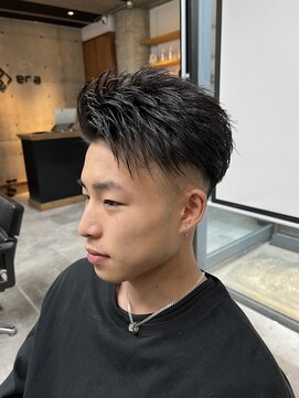イーラ(era) リバースアップバングフェード黒髪短髪
