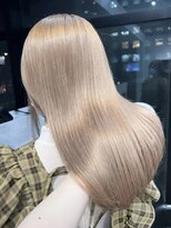 ソル オモテサンドウ 表参道 青山(SOL . OMOTESANDO)&nbsp;ミルクティーベージュダブルカラーケアブリーチインナーカラー