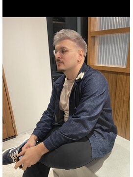 エイトデイズ 三宮駅前店(EIGHT days) シルバー