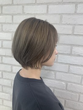 アッシュ 稲田堤店(Ash) ショートボブ×ホワイトミルクティー