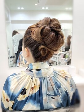 ヘアセット&メイク専門店 カスミ(Kasumi) クラシカル高めアップ
