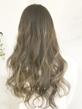 ローグ ヘアー 金町店(Rogue HAIR) 小顔ロングレイヤーカットデザインカラーオリーブグレーカラー